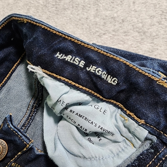 American Eagle Womens Jeans Super Hi-Rise Jeggings Super Stretch Denim Size 2 R - Picture 2 of 16